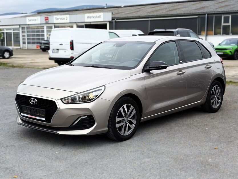 Hyundai i30 74.000 km 14.890 € Landau 76829