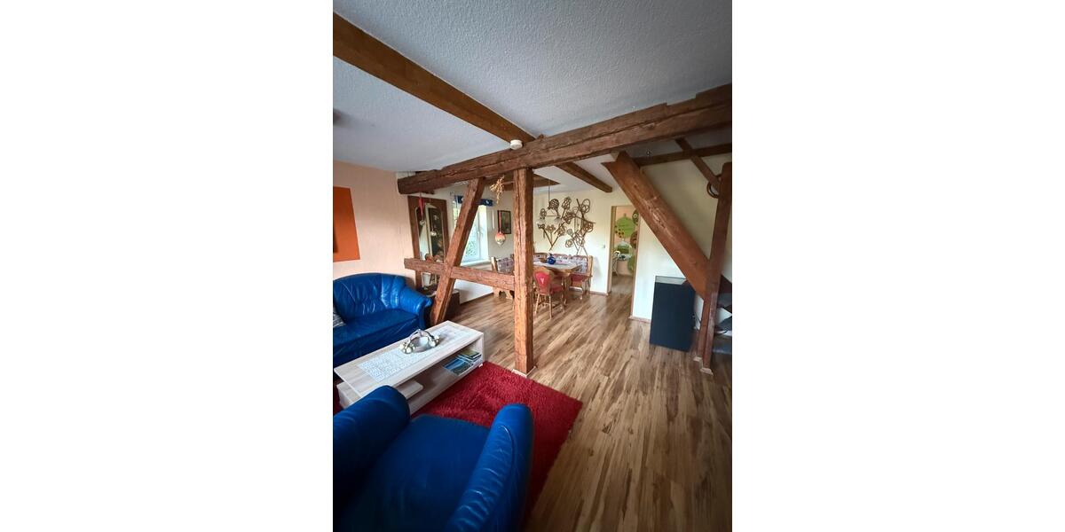 Einfamilienhaus Neuhaus am Rennweg - 10 Zimmer, 147 m&sup2;, 120.000&euro; | Angebot:26620956