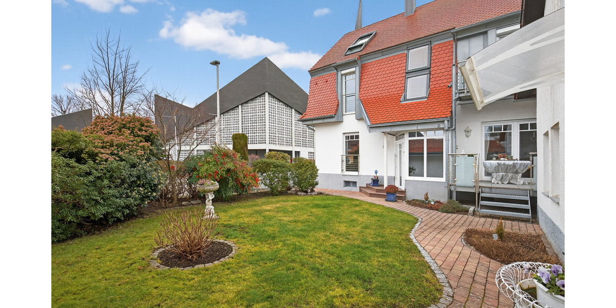 Seltene Gelegenheit: Gepflegtes Zweifamilienhaus mit viel Platz, Ruhe und Entwicklungspotential - Zweifamilienhaus Rastatt / Niederbühl Niederbühl | Angebot:25217381