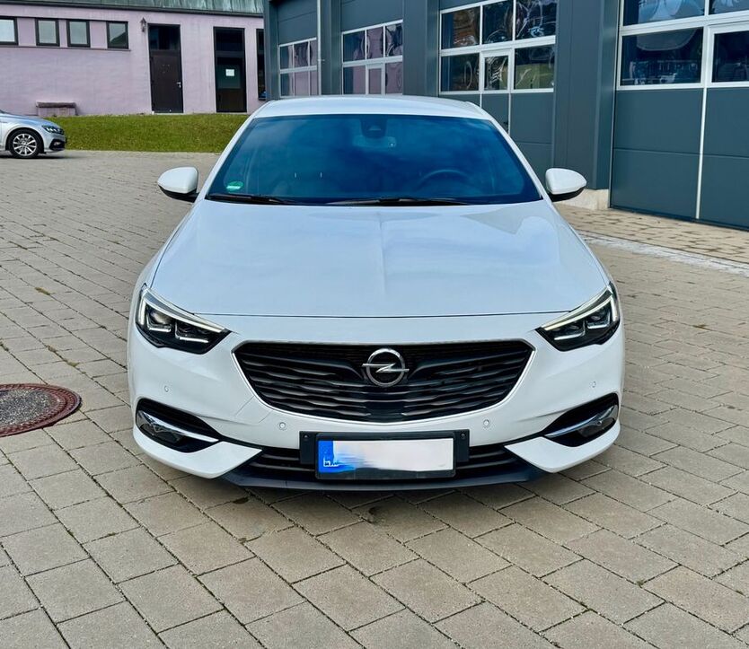 Opel Insignia 82.000 km 16.990 € Kaufbeuren 87600