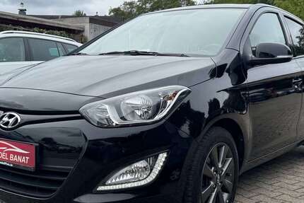 Hyundai i20 83.231 km 6.799 € Essen 45356