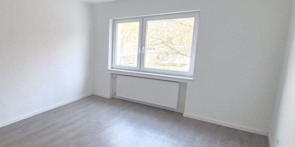 Etagenwohnung Bonn Pennenfeld - 2 Zimmer, 65 m&sup2;, 673&euro; | Angebot:24989836