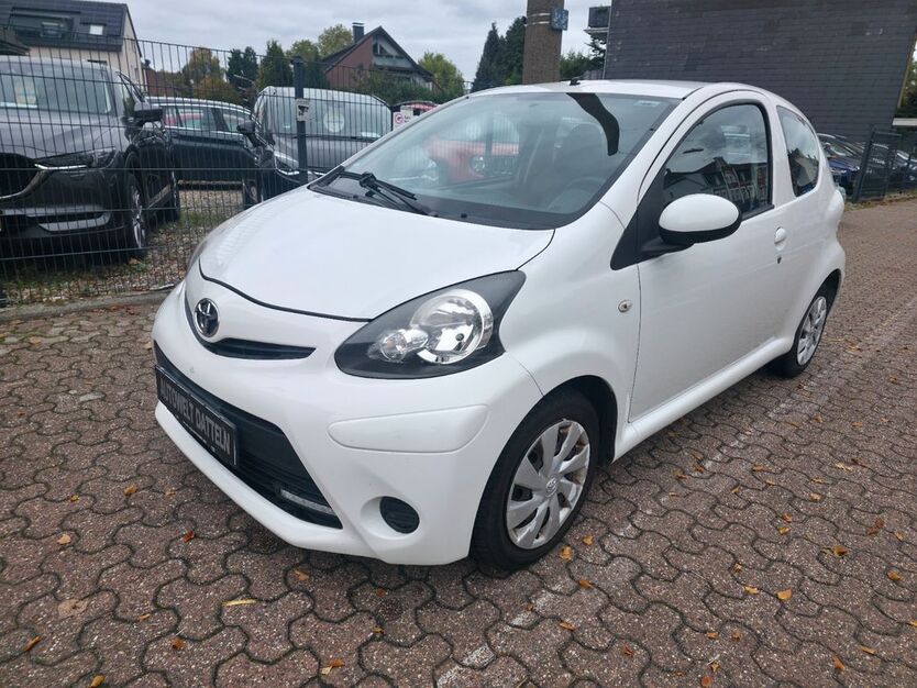 Toyota Aygo (X) 137.000 km 2.990 € Datteln 45711
