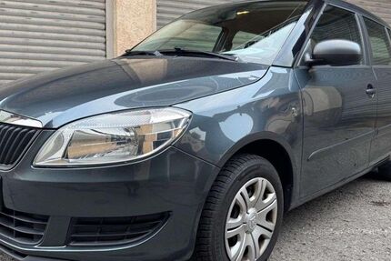 Skoda Fabia 82.666 km 7.995 &euro; Altensteig 72213