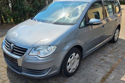 VW Touran 154.000 km 2.500 &euro; Schömberg 72355
