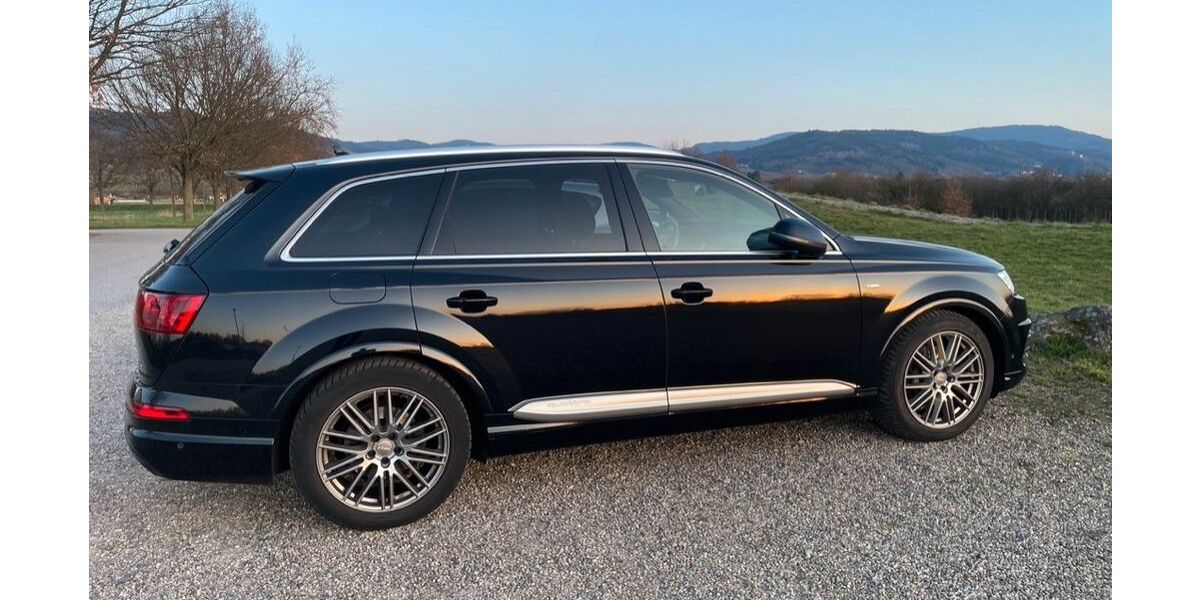Audi Q7 234.000 km 24.300 &euro; Rülzheim 76761