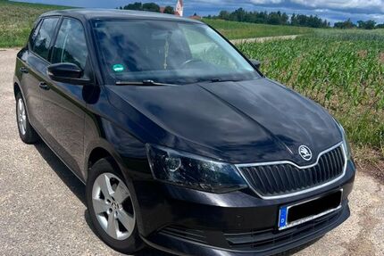 Skoda Fabia 98.500 km 7.499 &euro; Hüttisheim 89185