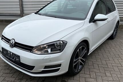 VW Golf 162.000 km 8.200 &euro; Balve 58802