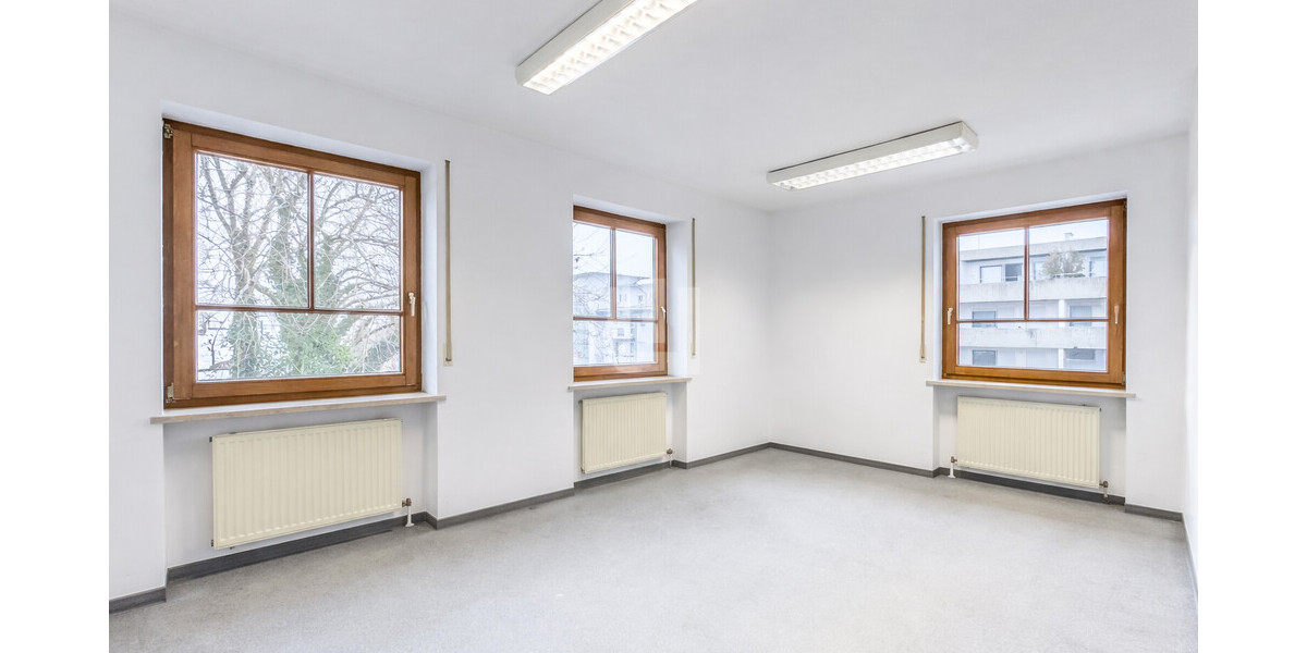 WINDISCH - Attraktive Wohnung mit 4 Zimmern im Herzen von Puchheim - aktuell als Büro genutzt - Etagenwohnung Puchheim | Angebot:25974146