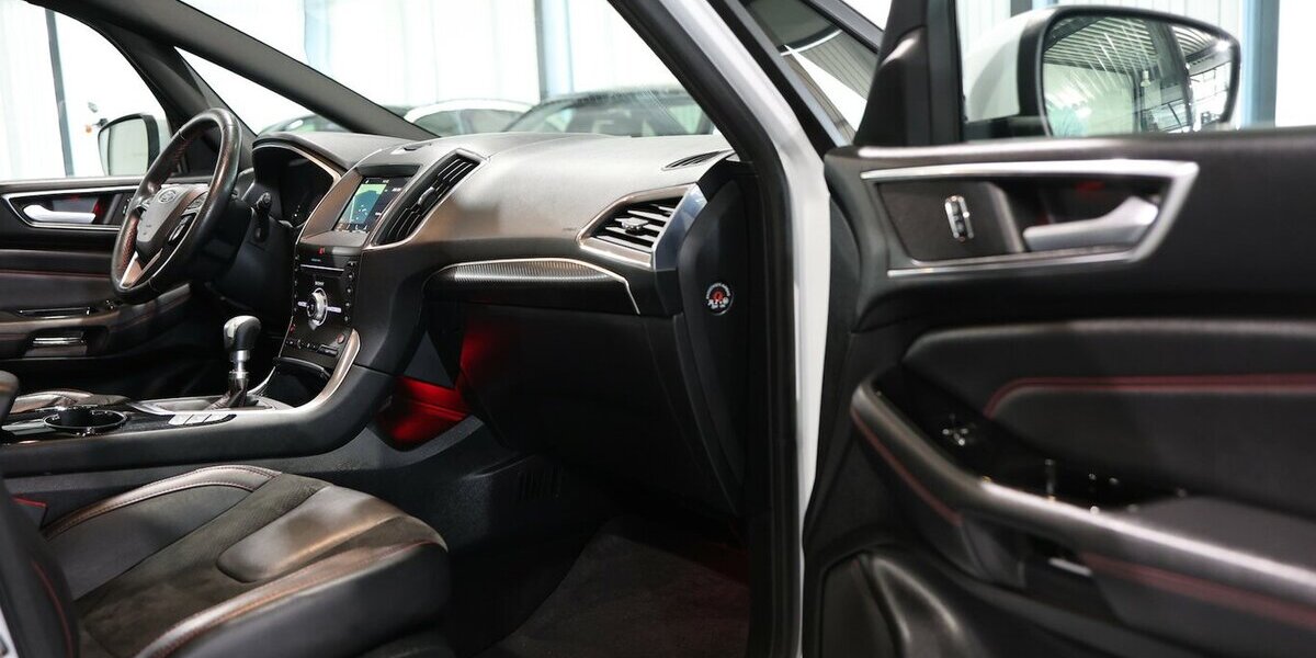 Ford S-Max 1.5 EB ST-LINE SPORT WHITE / 7-SITZER / 130.000 km 14.991 &euro; Hamm 59077