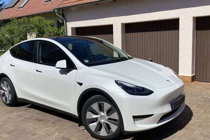 Tesla Model Y 49.800 km 33.900 &euro; Schenkendöbern/Derbno 03172