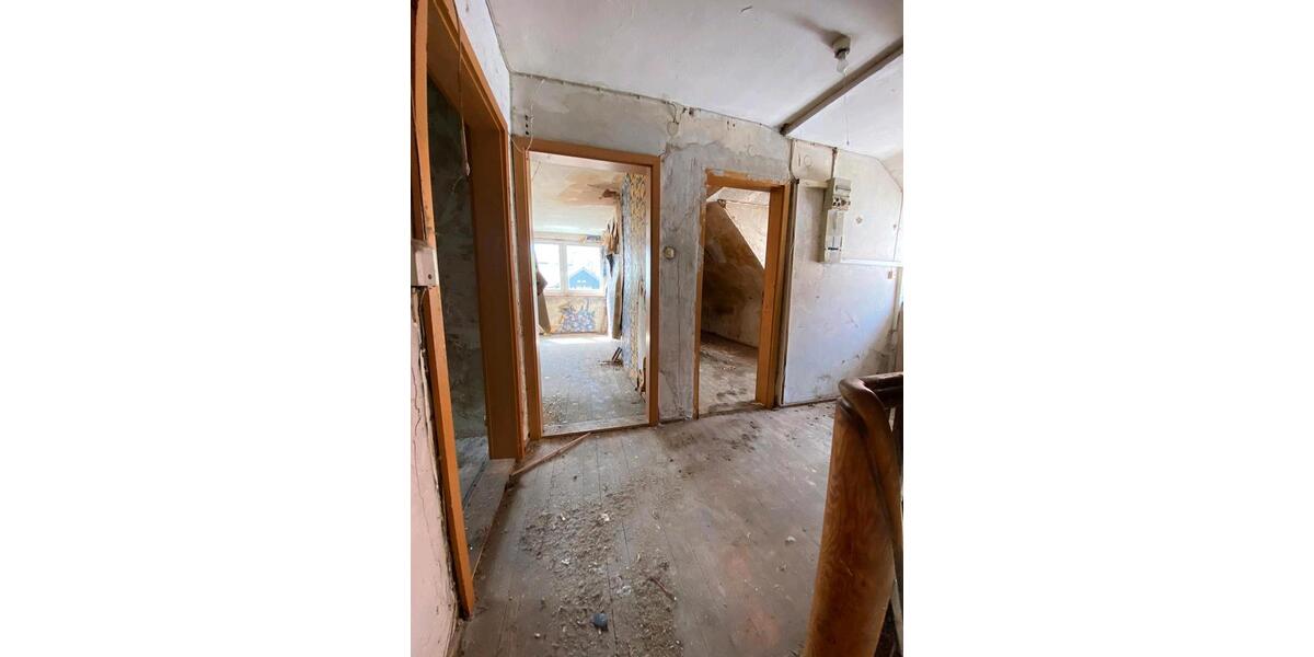 Einfamilienhaus Kronach - 5 Zimmer, 130 m&sup2;, 49.000&euro; | Angebot:24017267