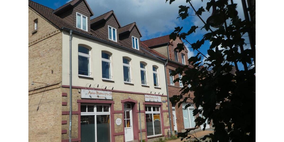 Einfamilienhaus Warin - 10 Zimmer, 245 m&sup2;, 1.690&euro; | Angebot:26366901