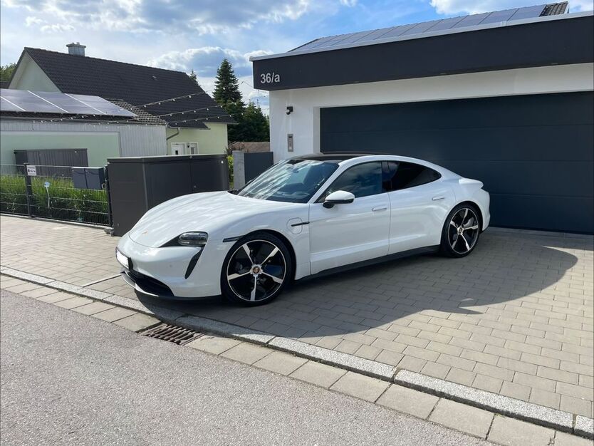 Porsche Taycan 36.951 km 64.900 € Mainburg 84048