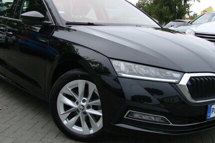 Skoda Octavia 2.0TDI First Edition, LED, ACC, Memory 48.521 km 22.980 € Falkensee 14612