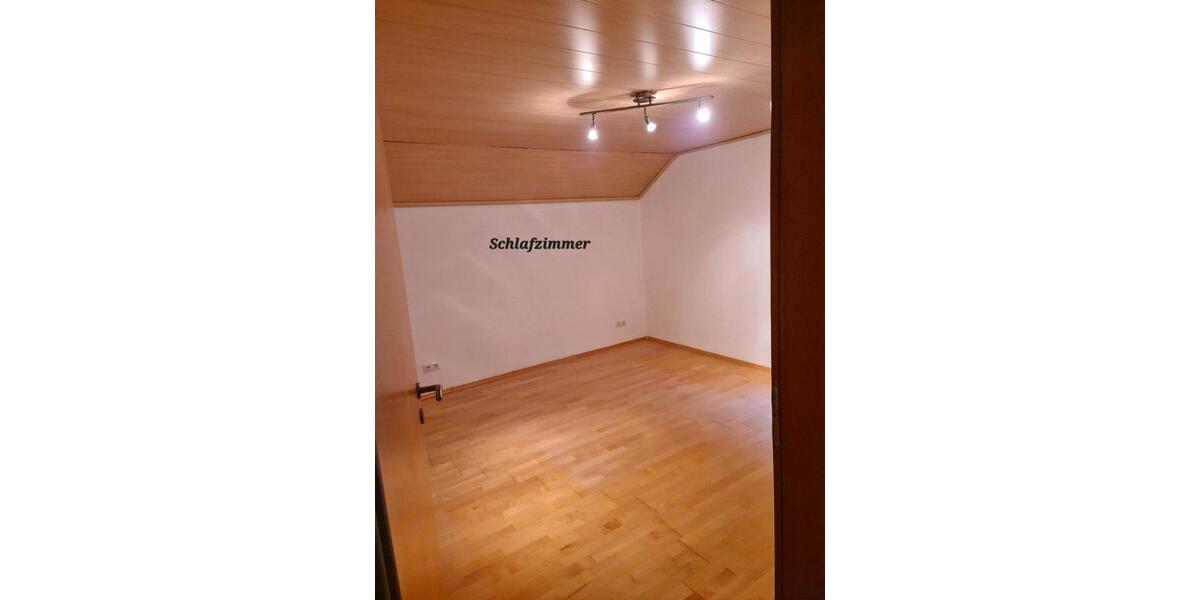 3 Zimmer Wohnung Zentral mit Balkon 3 zimmer