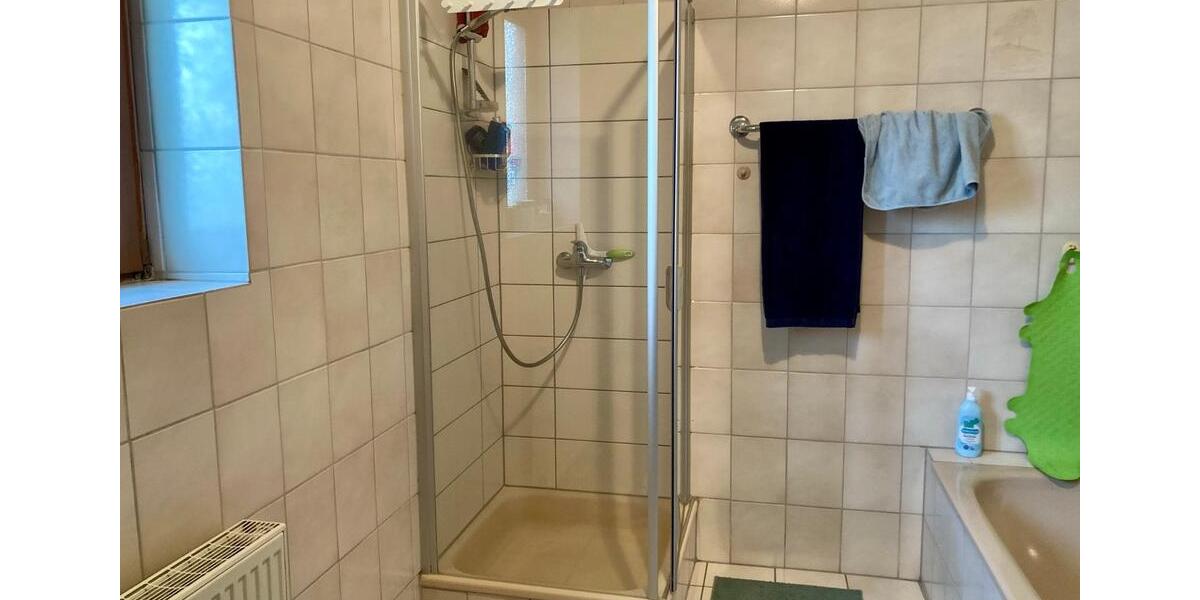 Etagenwohnung Hallstadt - 5 Zimmer, 120 m&sup2;, 1.150&euro; | Angebot:26130537