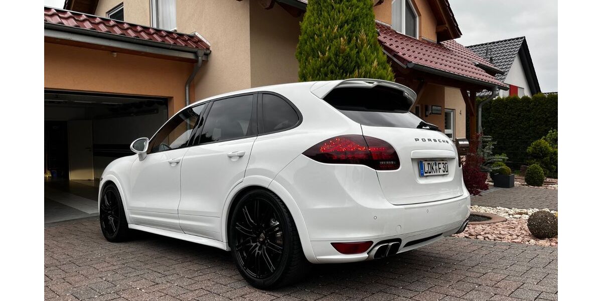Porsche Cayenne 272.500 km 20.000 &euro; Bissenberg 35638