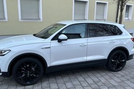 VW Touareg 80.000 km 34.700 &euro; Forstern 85659