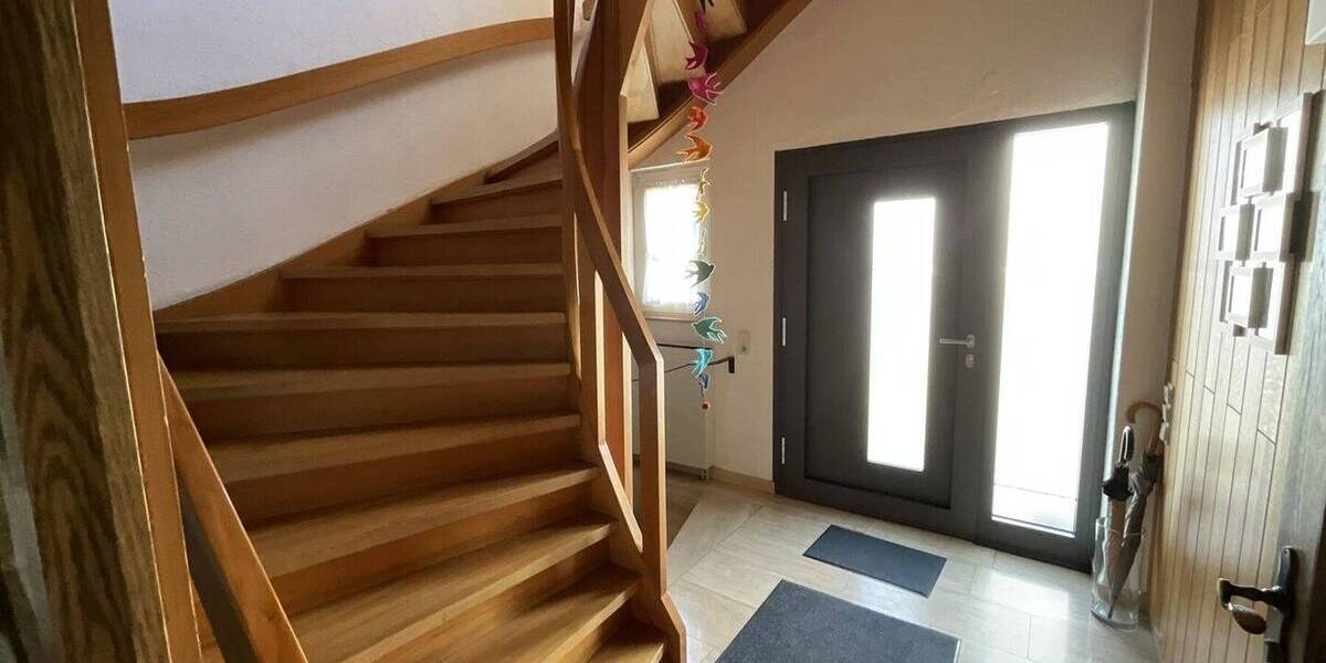 Mehrfamilienhaus, Wohnhaus Brilon - 7 Zimmer, 199 m&sup2;, 235.000&euro; | Angebot:26816008