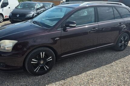 Toyota Avensis 291.000 km 1.999 € Nottuln 48301