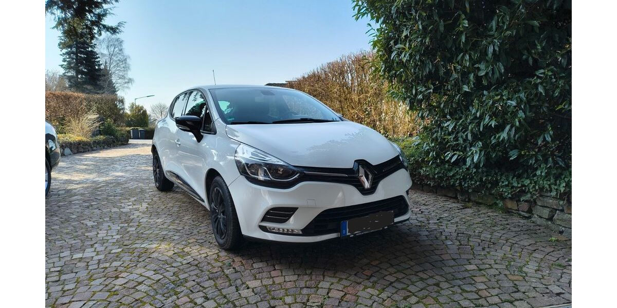 Renault Clio 60.800 km 8.600 &euro; Hamm (Sieg) 57577