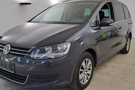 VW Sharan 117.000 km 22.490 &euro; Schortens 26419