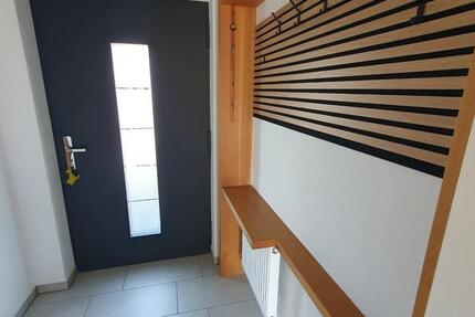 Haus Waldershof - 5 Zimmer, 130 m&sup2;, 1.300&euro; | Angebot:24832212