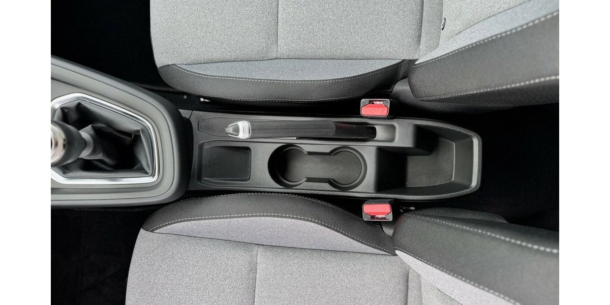 Mitsubishi Colt PLUS 1.0 T.B.KlimaA/Led/CarPlay/SitzH. 1.900 km 18.990 &euro; Donauwörth 86609