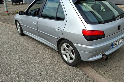 Peugeot 306 113.888 km 4.500 &euro; Eppelborn 66571