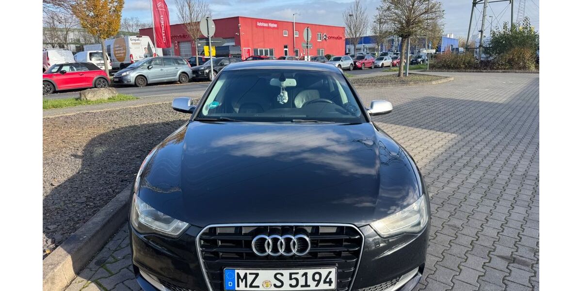 Audi A5 323.258 km 8.300 € Budenheim 55257