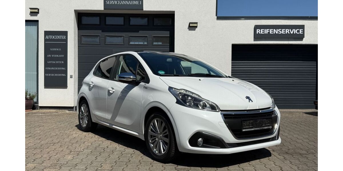 Peugeot 208 126.000 km 5.990 &euro; Landau 76879