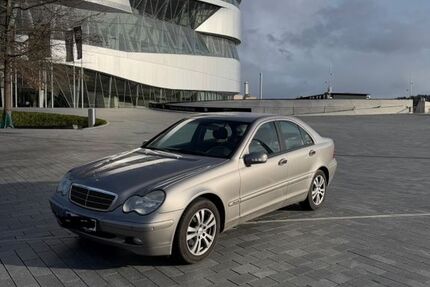 Mercedes-Benz C 180 99.300 km 5.750 &euro; Kernen im Remstal 71394