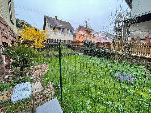 Etagenwohnung Höfen an der Enz - 3 Zimmer, 80 m&sup2;, 79.000&euro; | Angebot:26273998