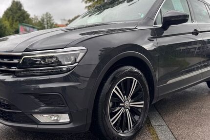 VW Tiguan 129.990 km 16.499 € München 81825