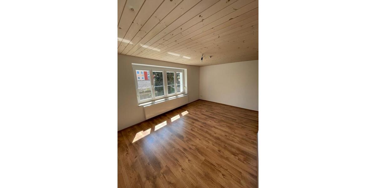 Etagenwohnung Pfarrkirchen - 2 Zimmer, 71 m&sup2;, 640&euro; | Angebot:26413645