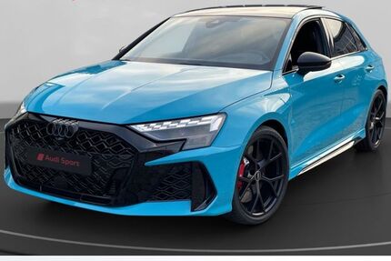 Audi RS3 4.990 km 71.990 € Köln 51145