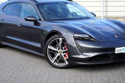 Porsche Taycan 90.000 km 56.645 &euro; Moorrege (bei Hamburg) 25436