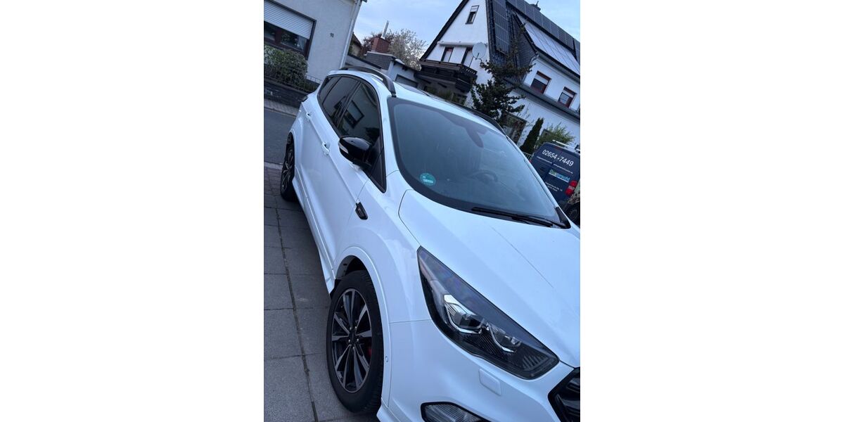 Ford Kuga 71.196 km 14.500 &euro; Kruft 56642