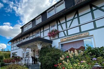 Haus Diemelsee - 20 Zimmer, 410 m&sup2;, 323.000&euro; | Angebot:26425268