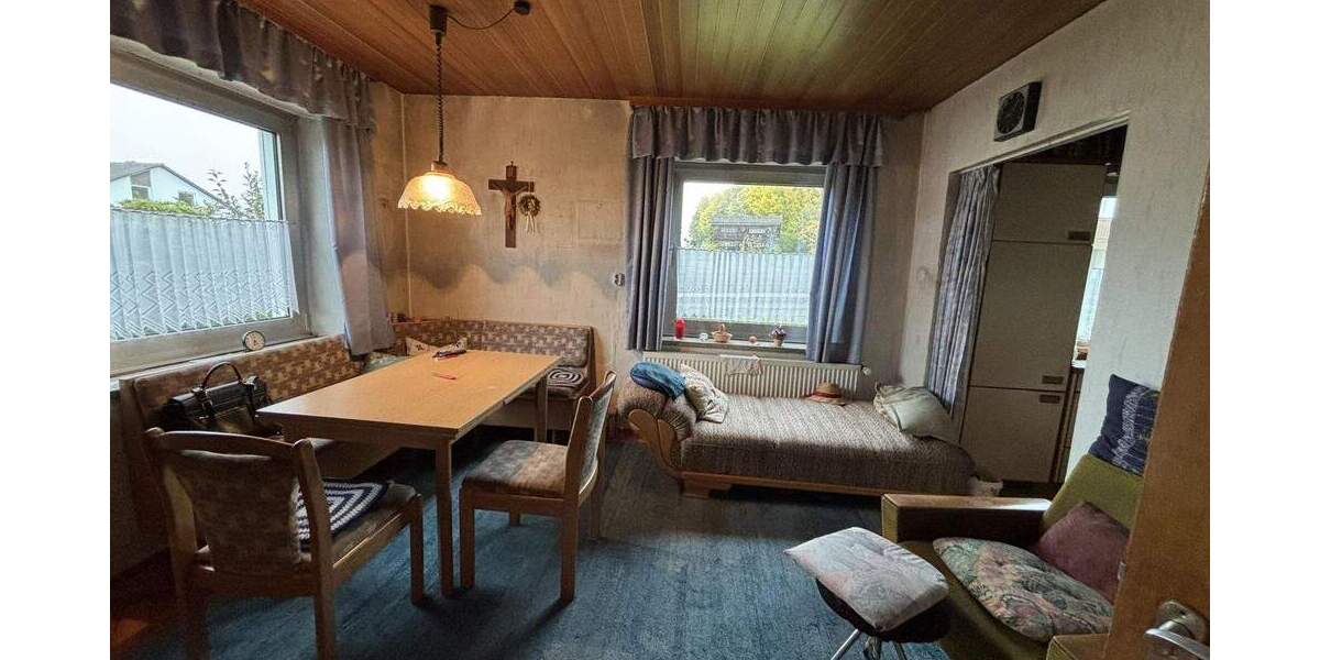 Einfamilienhaus Oberviechtach - 7 Zimmer, 190 m&sup2;, 197.000&euro; | Angebot:25210834