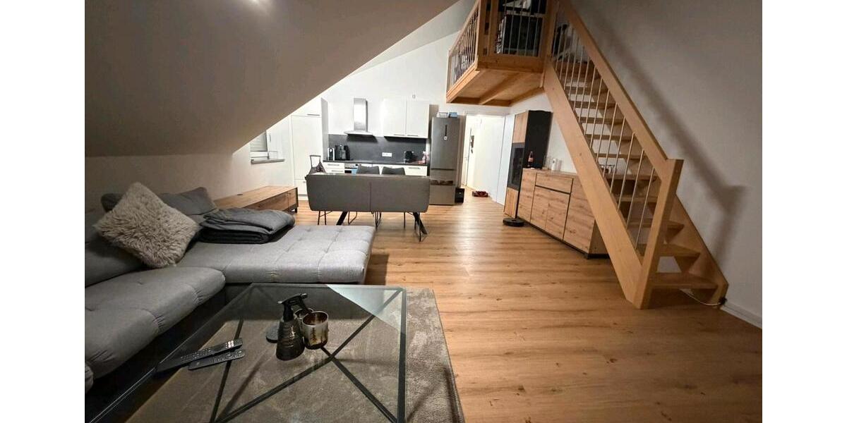 Dachgeschoßwohnung Nittendorf - 2 Zimmer, 70 m&sup2;, 820&euro; | Angebot:25409056