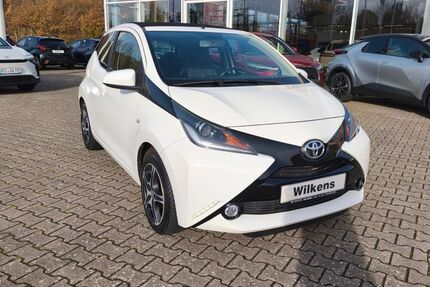Toyota Aygo (X) 116.000 km 7.400 &euro; Lohne 49393