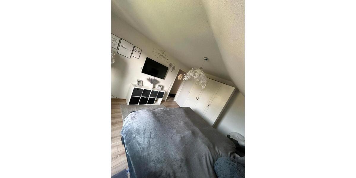 Dachgeschoßwohnung Eldingen - 4 Zimmer, 70 m&sup2;, 620&euro; | Angebot:26704029