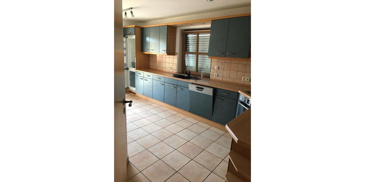 Etagenwohnung Aschau am Inn - 4.5 Zimmer, 130 m&sup2;, 1.200&euro; | Angebot:26492902