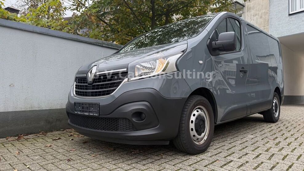 Renault Trafic 61.700 km 19.998 € Remscheid 42859