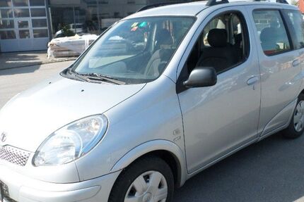 Toyota Yaris 229.850 km 2.850 &euro; Baienfurt 88255