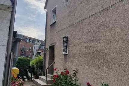 Haus zum Kaufen in Neuss 600.000 € 250 m²