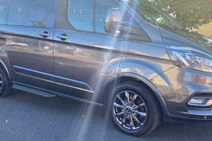 Ford Tourneo Custom 128.000 km 29.400 &euro; Leverkusen 51371