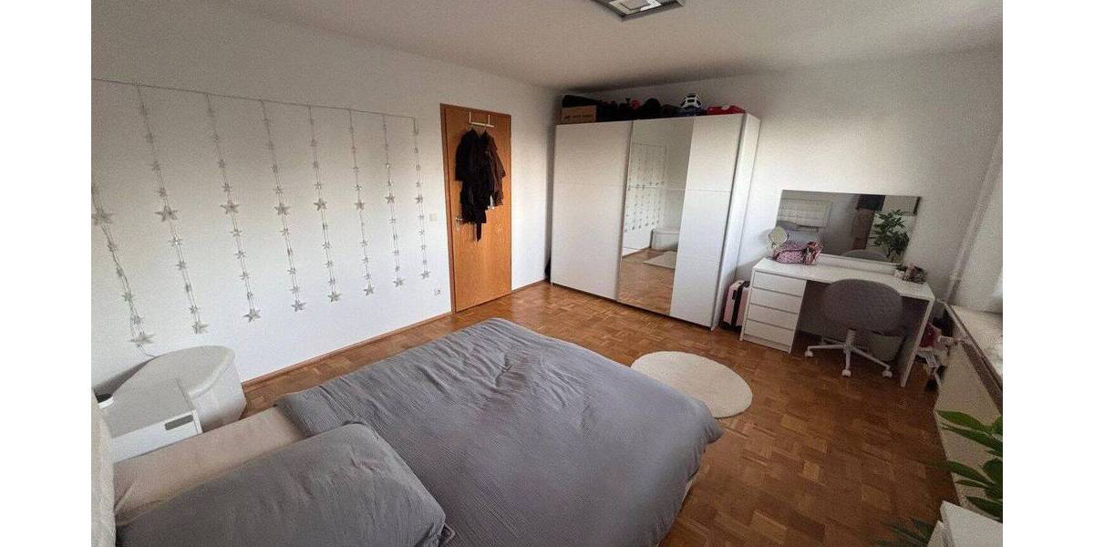 Etagenwohnung Strausberg - 2 Zimmer, 62 m&sup2;, 900&euro; | Angebot:26909016